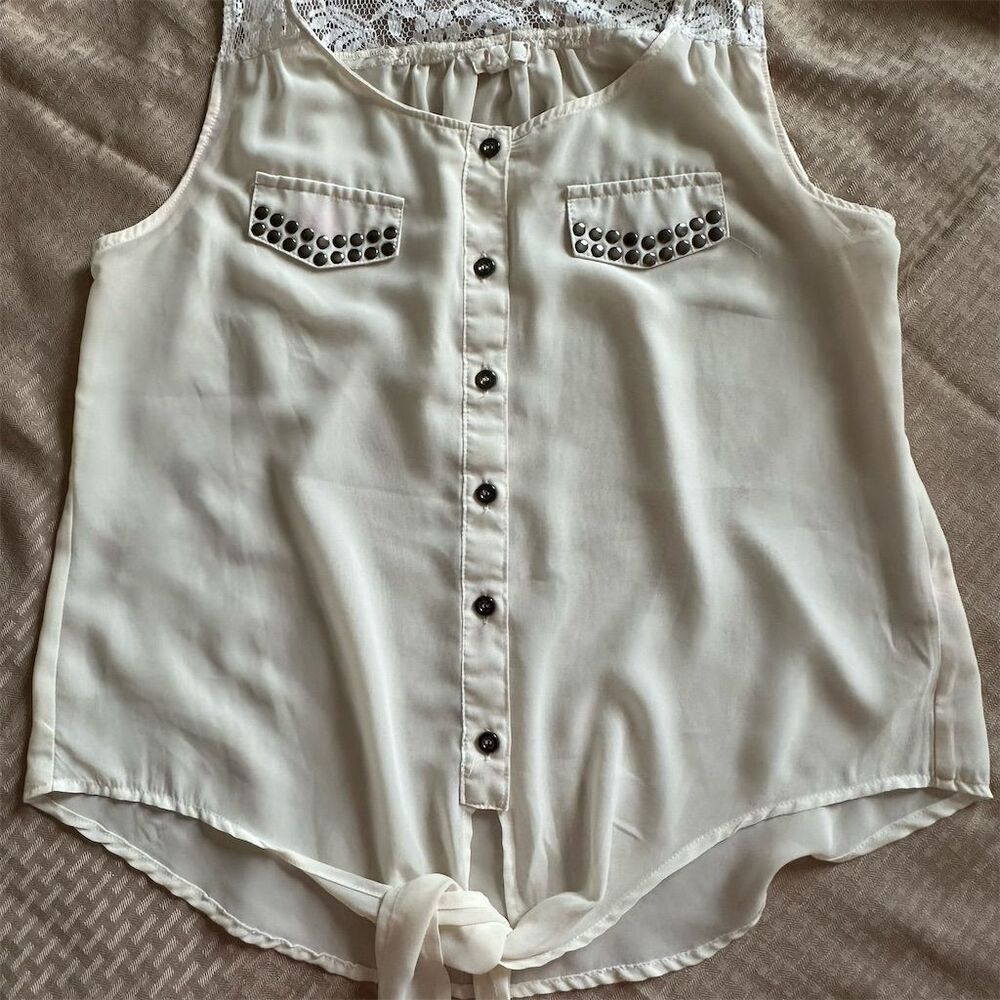 Pearl Women's Sleeveless White Blouse Lace Back Studded Pockets Size L